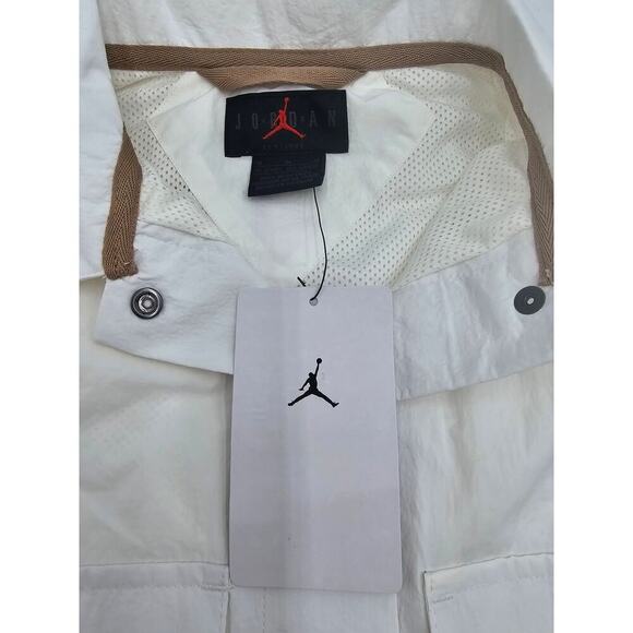 Jordan Kid's Size M White Coaches Jacket NWT - Picture 3 of 10